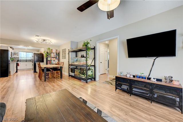 849 Center Street, Henderson, NV 89015