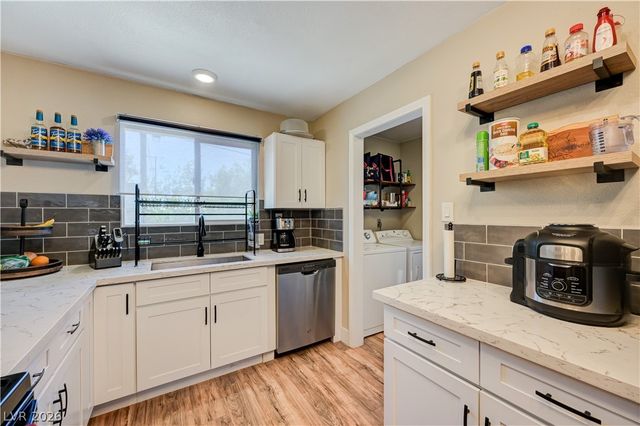 849 Center Street, Henderson, NV 89015