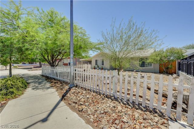849 Center Street, Henderson, NV 89015