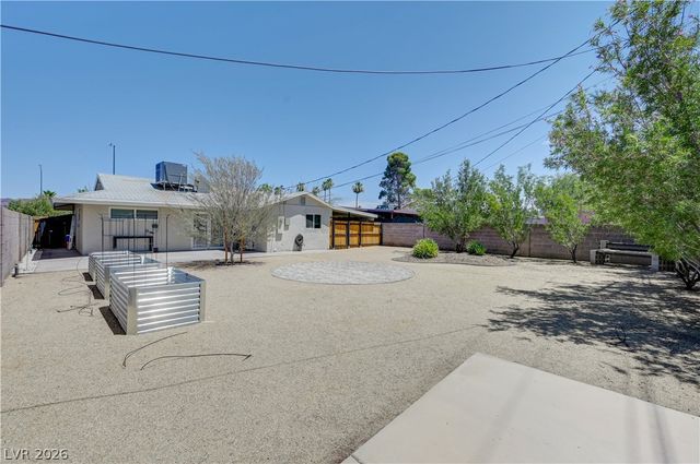 849 Center Street, Henderson, NV 89015