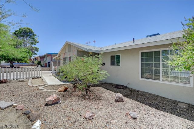 849 Center Street, Henderson, NV 89015