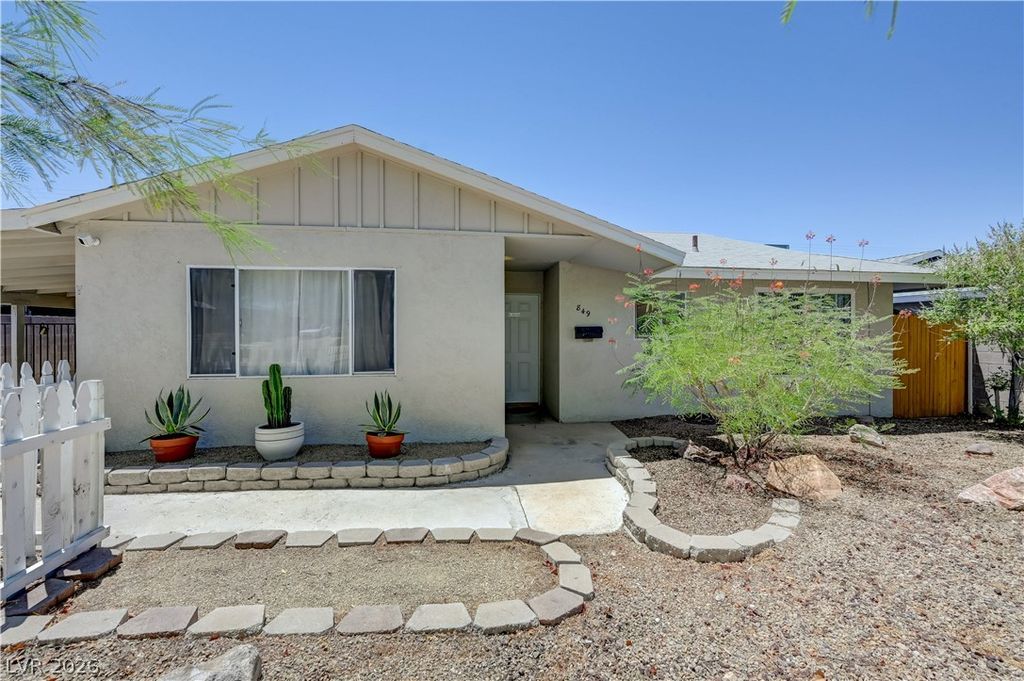 849 Center Street, Henderson, NV 89015