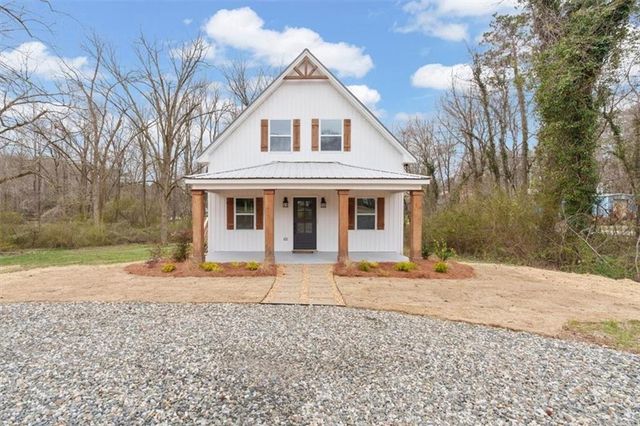 285 E Third St, Fruithurst, AL 36262