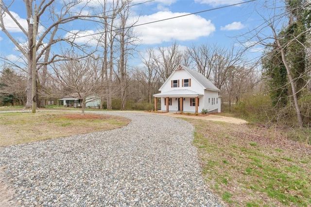 285 E Third St, Fruithurst, AL 36262