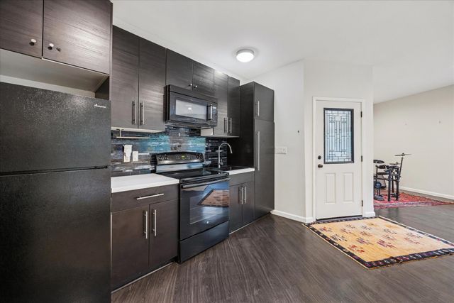 6809 Meadow CIR, Austin, TX 78745