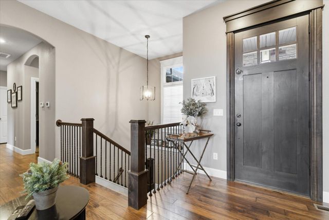 388 N Niangua Drive, Nixa, MO 65714