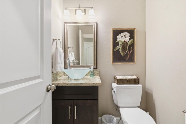 388 N Niangua Drive, Nixa, MO 65714