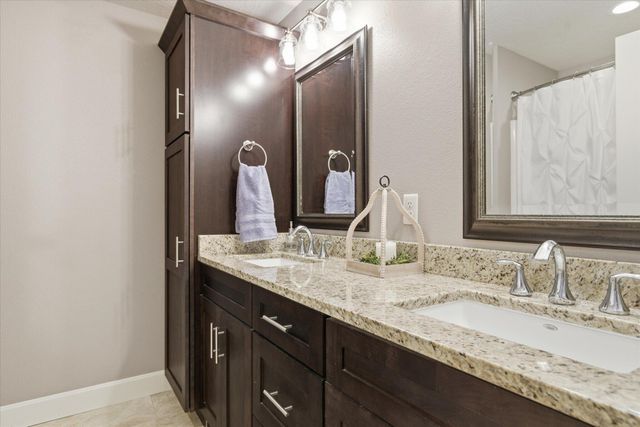 388 N Niangua Drive, Nixa, MO 65714