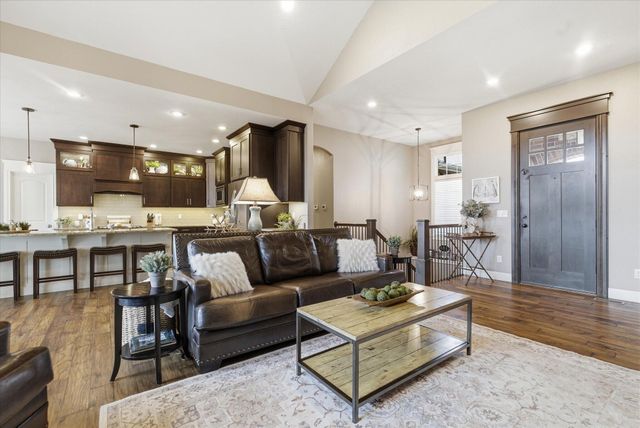 388 N Niangua Drive, Nixa, MO 65714