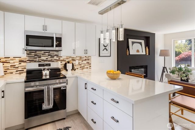 1929 201st Place SW, Lynnwood, WA 98036