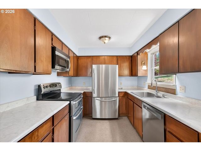5060 Nw GALES CREEK Rd, Forest Grove, OR 97116