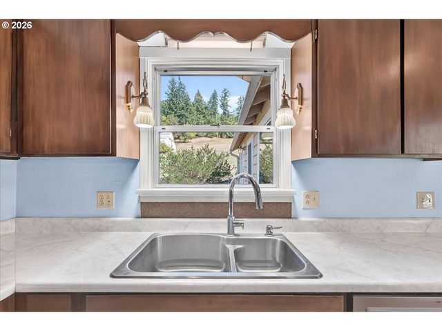 5060 Nw GALES CREEK Rd, Forest Grove, OR 97116