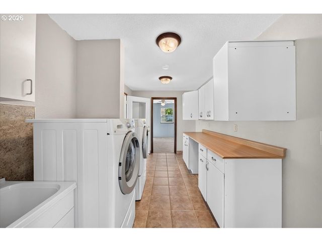 5060 Nw GALES CREEK Rd, Forest Grove, OR 97116