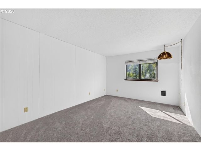 5060 Nw GALES CREEK Rd, Forest Grove, OR 97116