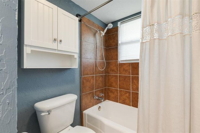 10916 N Linn Avenue, Oklahoma City, OK 73120