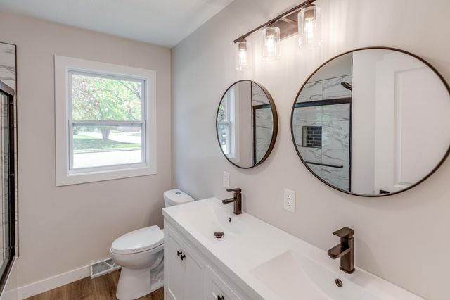 1203 10th Avenue NE, Brainerd, MN 56401