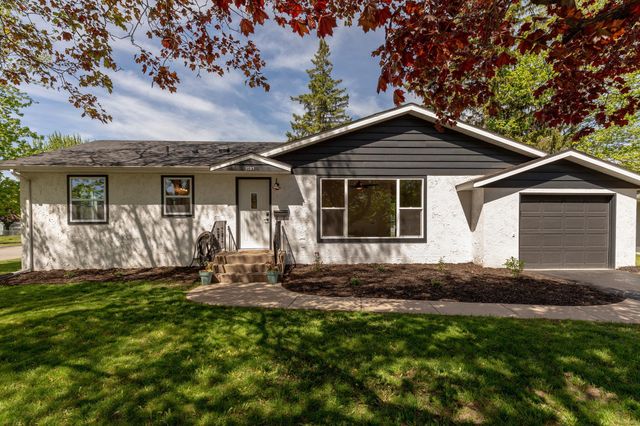 1203 10th Avenue NE, Brainerd, MN 56401