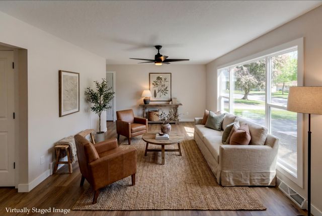 1203 10th Avenue NE, Brainerd, MN 56401