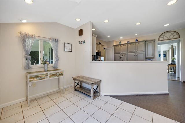 232 Lake Shore Drive, Greece, NY 14468