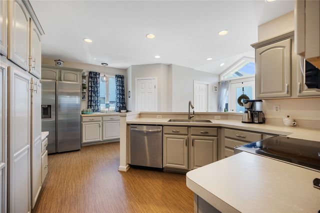 232 Lake Shore Drive, Greece, NY 14468