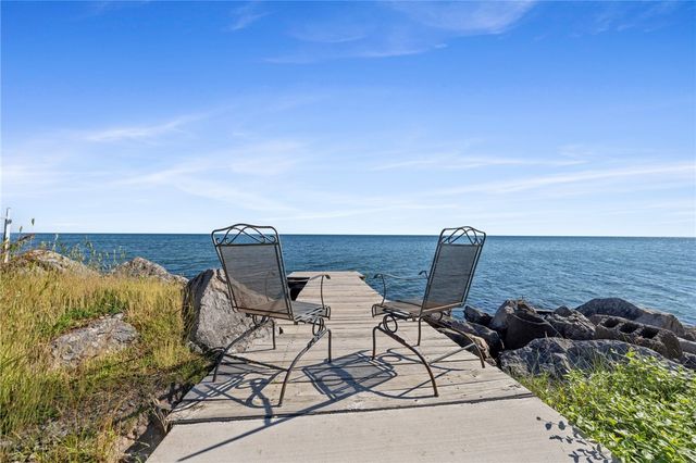 232 Lake Shore Drive, Greece, NY 14468