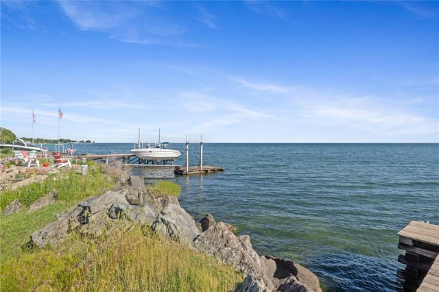 232 Lake Shore Drive, Greece, NY 14468