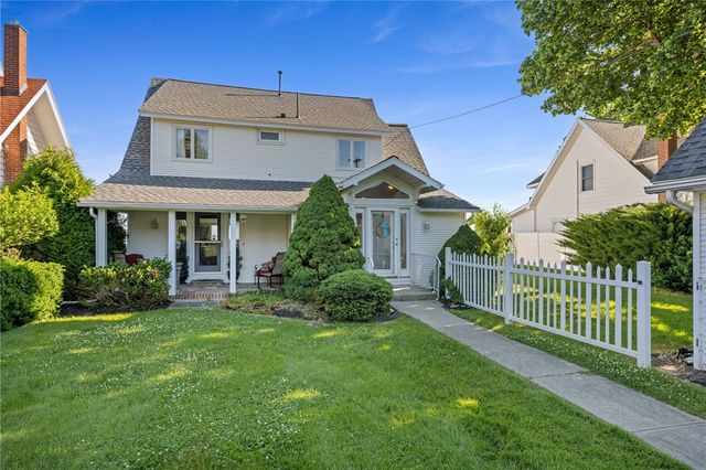 232 Lake Shore Drive, Greece, NY 14468