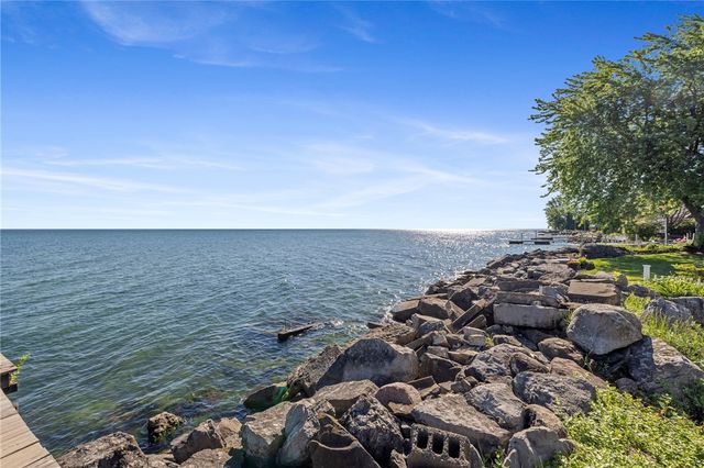 232 Lake Shore Drive, Greece, NY 14468