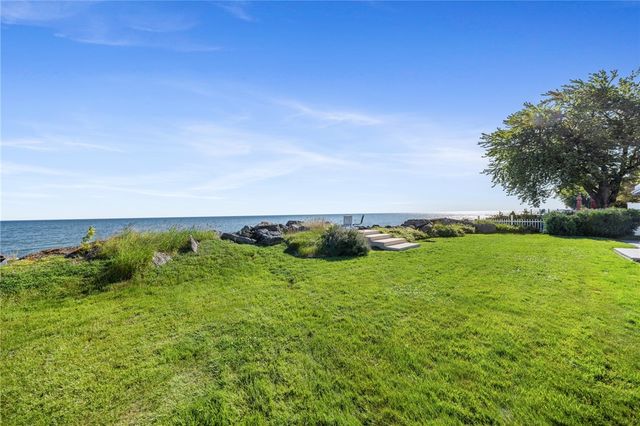 232 Lake Shore Drive, Greece, NY 14468