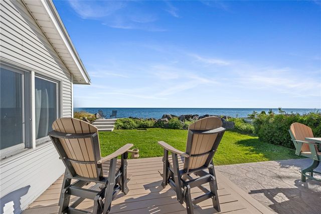 232 Lake Shore Drive, Greece, NY 14468