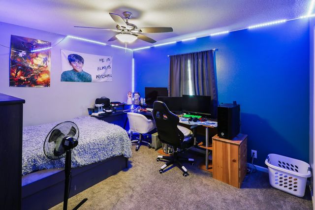 1075 Highway T17 Highway, Pella, IA 50219