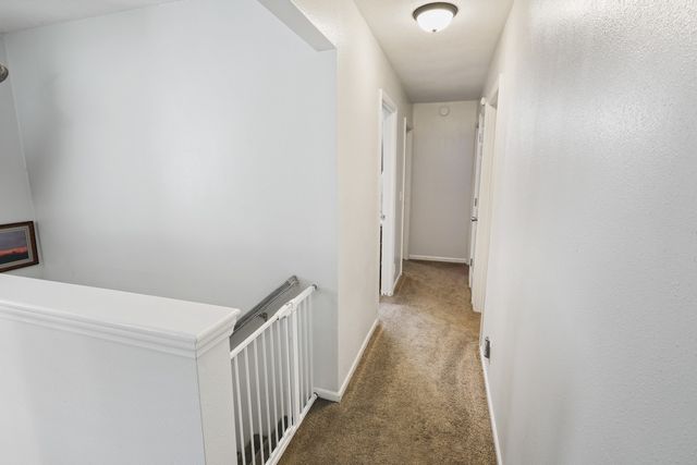 1075 Highway T17 Highway, Pella, IA 50219