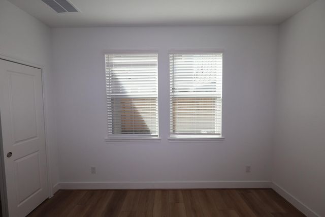 2312 Via Isa Lane, Houston, TX 77051