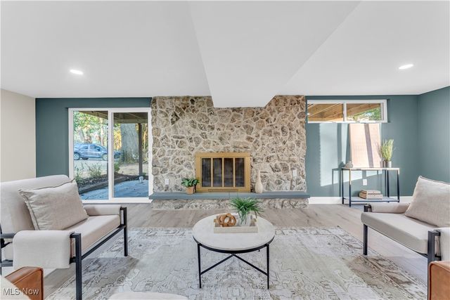 19419 Fowles Road, Middleburg Heights, OH 44130