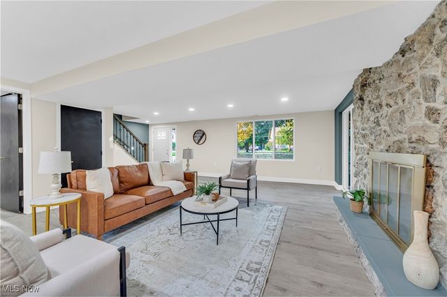 19419 Fowles Road, Middleburg Heights, OH 44130