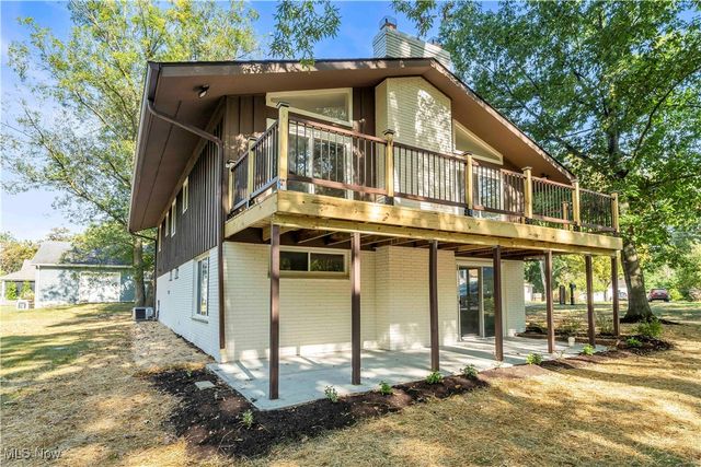 19419 Fowles Road, Middleburg Heights, OH 44130