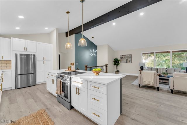 19419 Fowles Road, Middleburg Heights, OH 44130