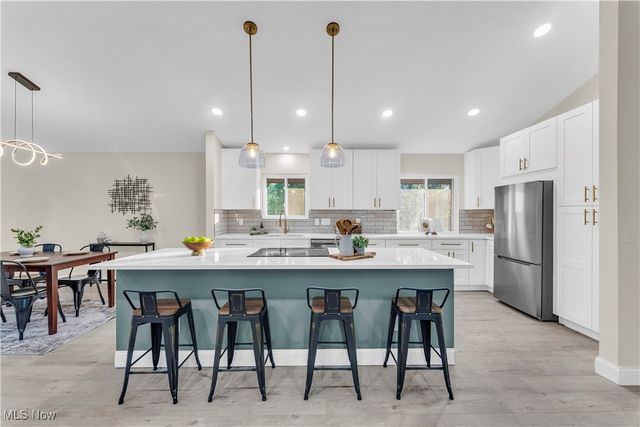 19419 Fowles Road, Middleburg Heights, OH 44130