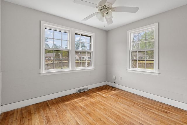 5252 Braddock Avenue, North Charleston, SC 29405