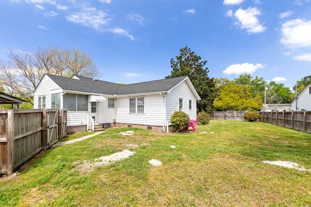 5252 Braddock Avenue, North Charleston, SC 29405