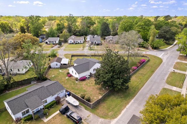 5252 Braddock Avenue, North Charleston, SC 29405