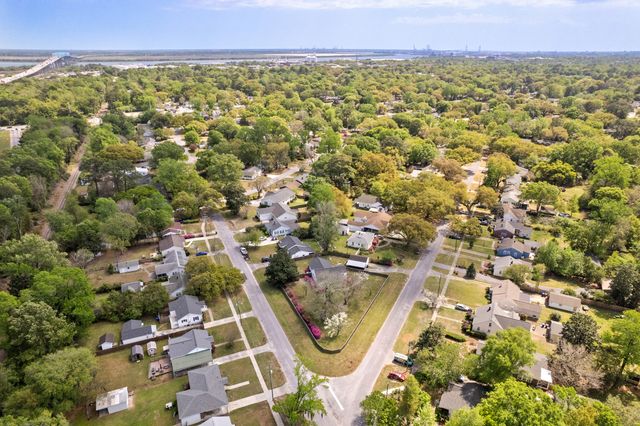 5252 Braddock Avenue, North Charleston, SC 29405