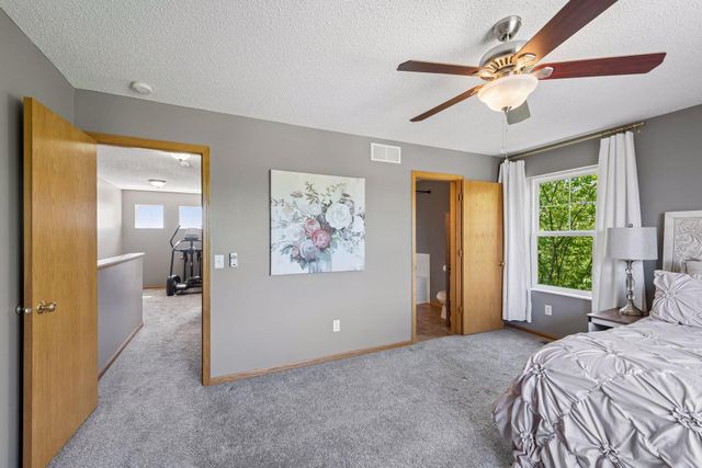 2898 Clover Ridge Drive, Chaska, MN 55318