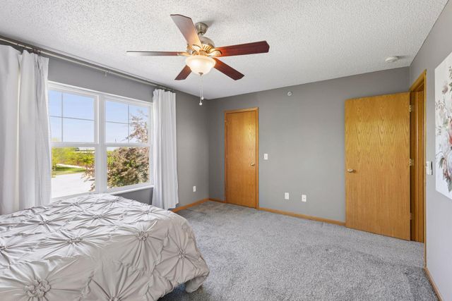 2898 Clover Ridge Drive, Chaska, MN 55318