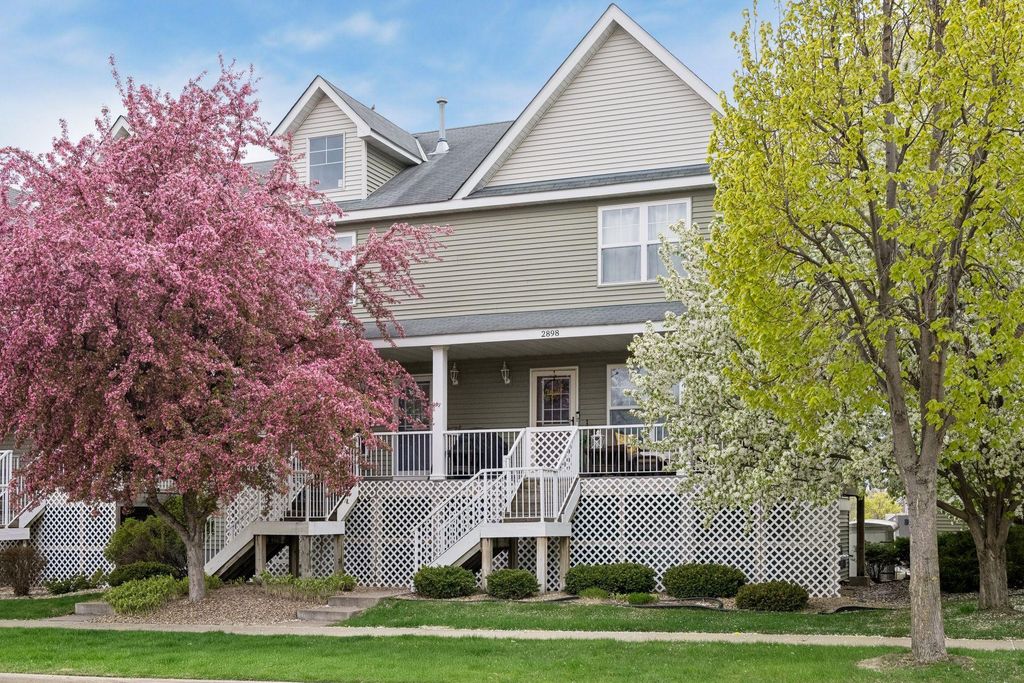 2898 Clover Ridge Drive, Chaska, MN 55318 — photo 2