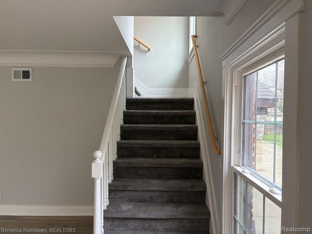 9614 Auburndale Street, Livonia, MI 48150