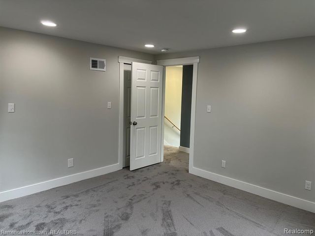 9614 Auburndale Street, Livonia, MI 48150