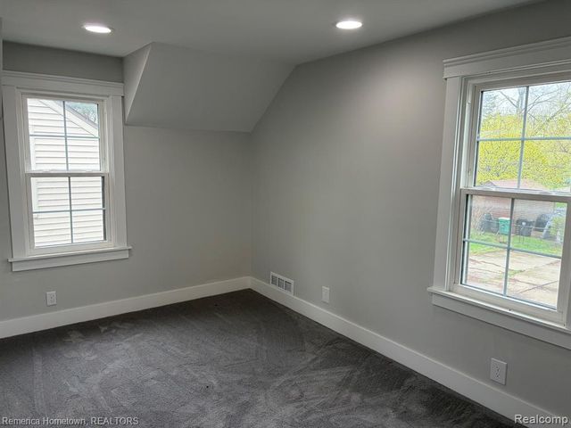 9614 Auburndale Street, Livonia, MI 48150