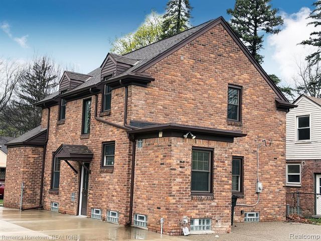 9614 Auburndale Street, Livonia, MI 48150