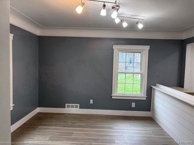 9614 Auburndale Street, Livonia, MI 48150